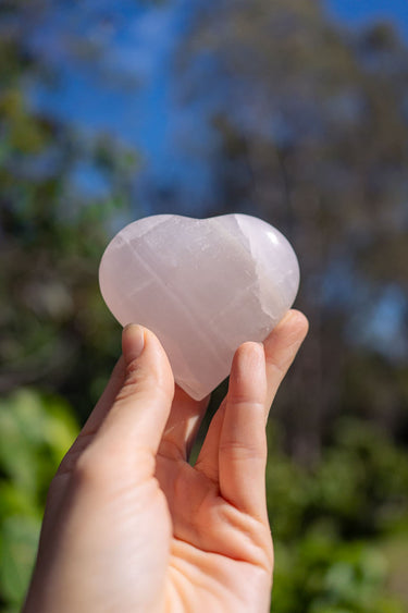 Mangano Calcite Heart